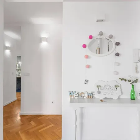 Lovelyloft Mercado Apartment *