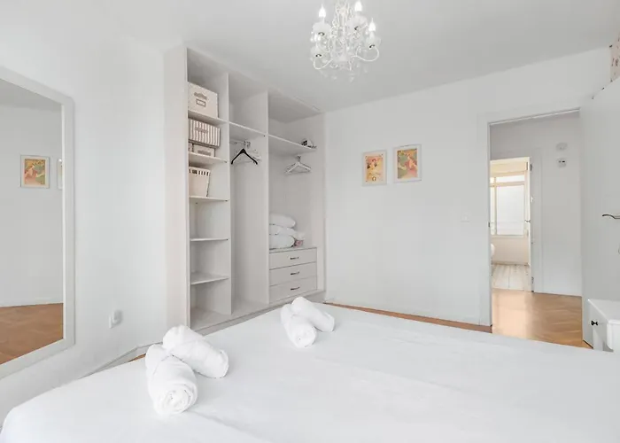 Lovelyloft Mercado * لقنت