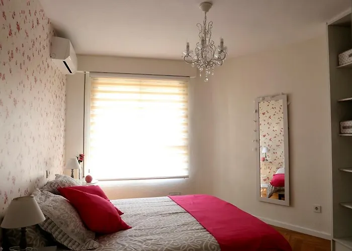 Lovelyloft Mercado شقة *